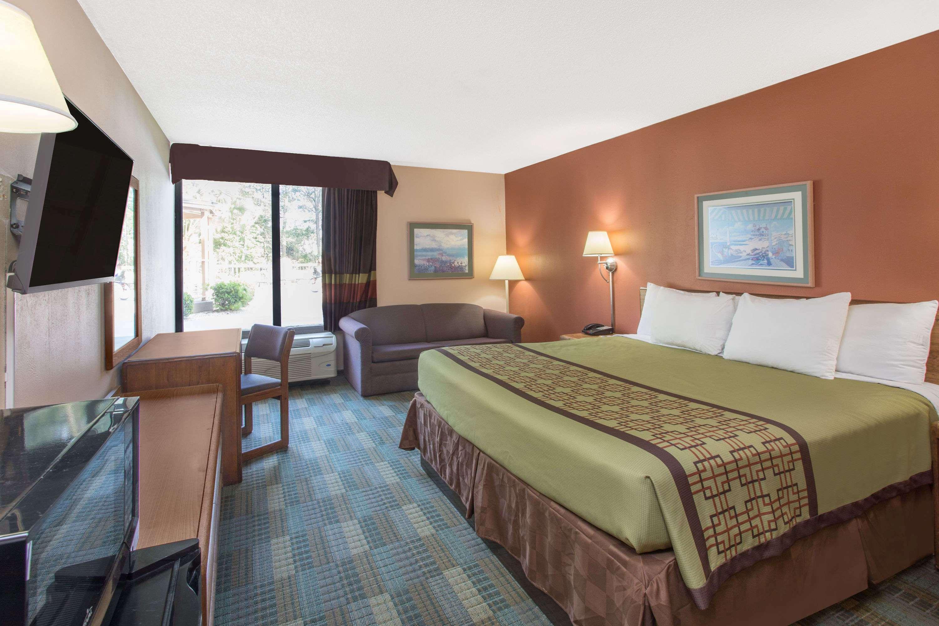 Days Inn By Wyndham Myrtle Beach Socastee Экстерьер фото