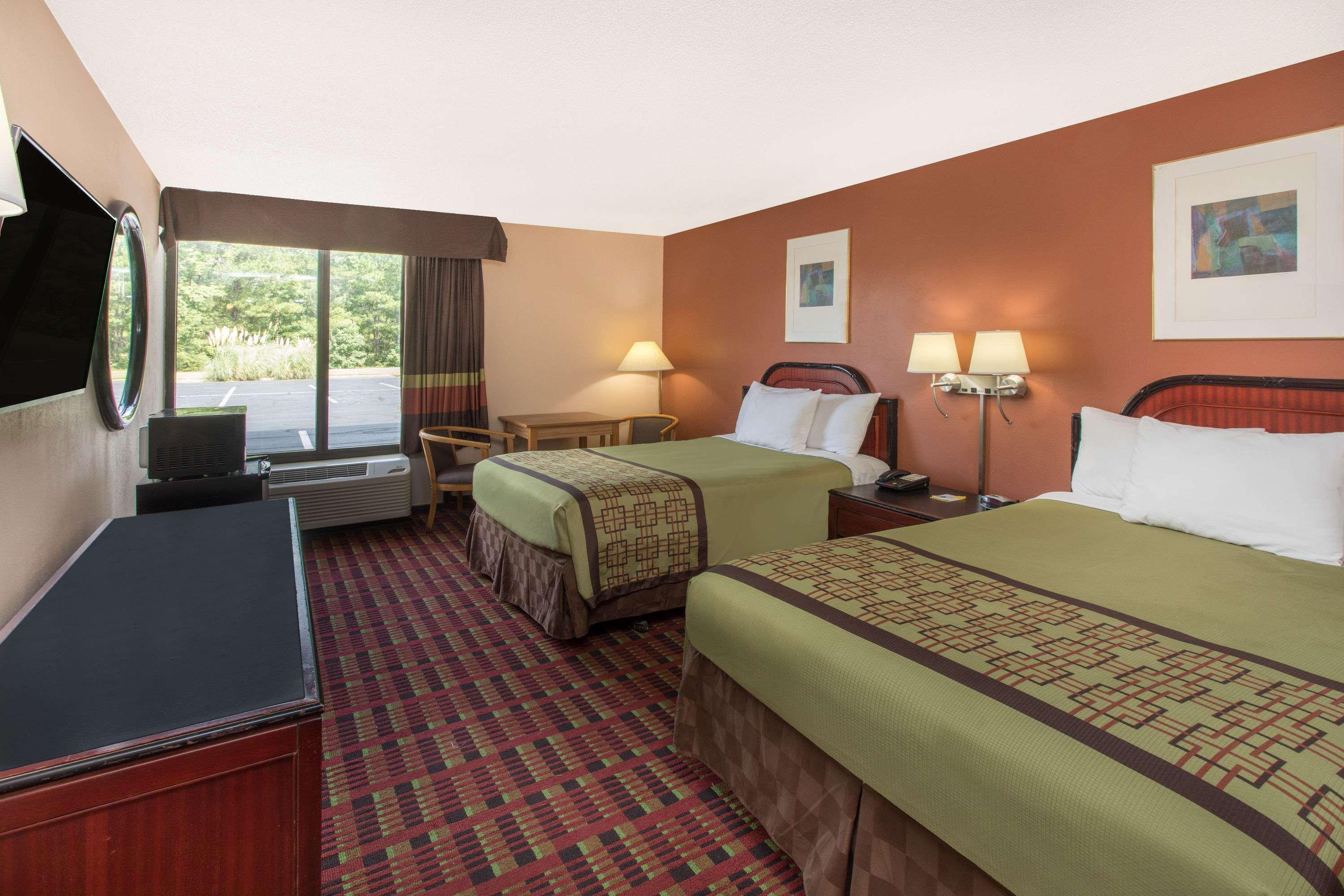 Days Inn By Wyndham Myrtle Beach Socastee Экстерьер фото