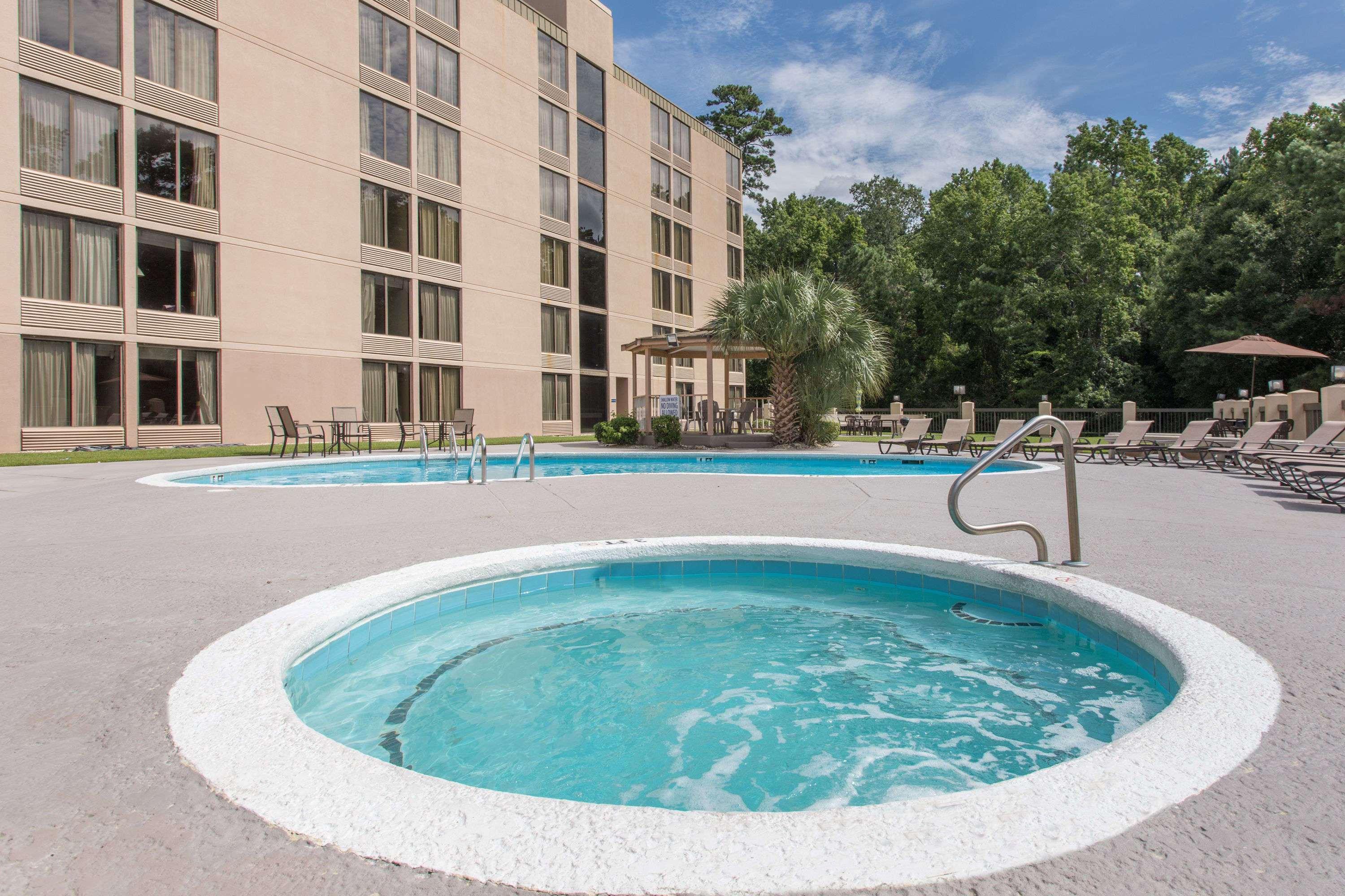 Days Inn By Wyndham Myrtle Beach Socastee Экстерьер фото