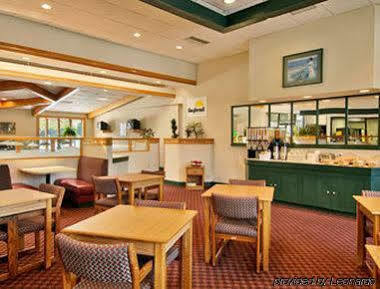 Days Inn By Wyndham Myrtle Beach Socastee Экстерьер фото